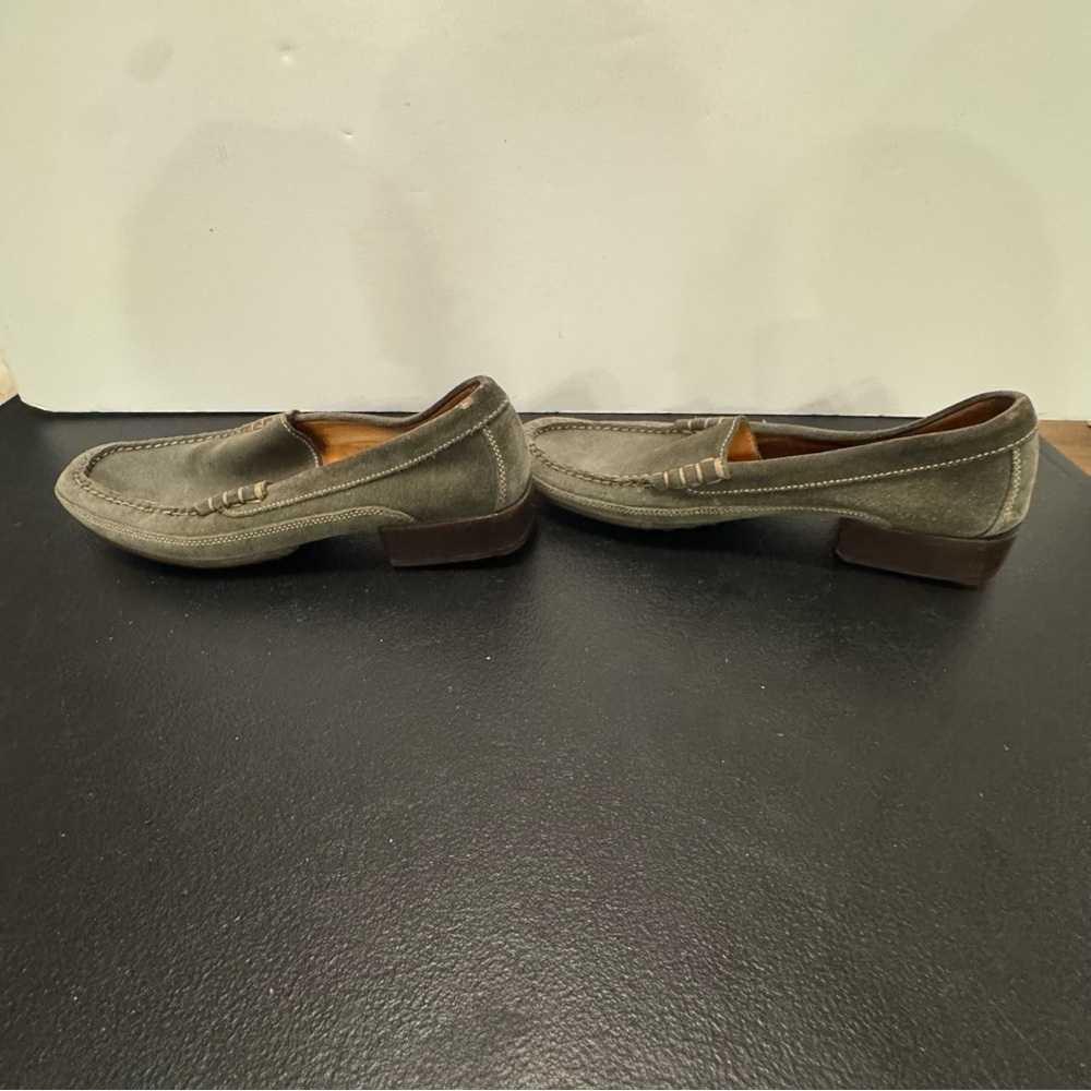 🌿 Vintage Cole Haan Country Olive Suede Loafers – Size 7B - Picture 3 of 11